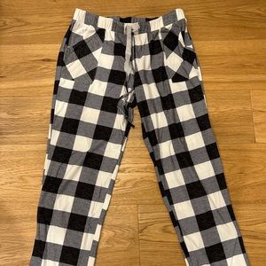 Women’s Lucky Brand White and Black Plaid Pj Pants